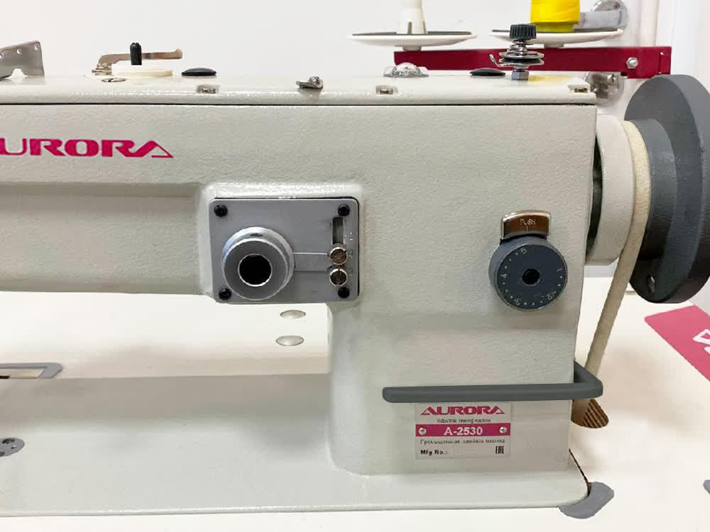 Машина строчки зигзаг с шагающей лапкой Aurora A-2530