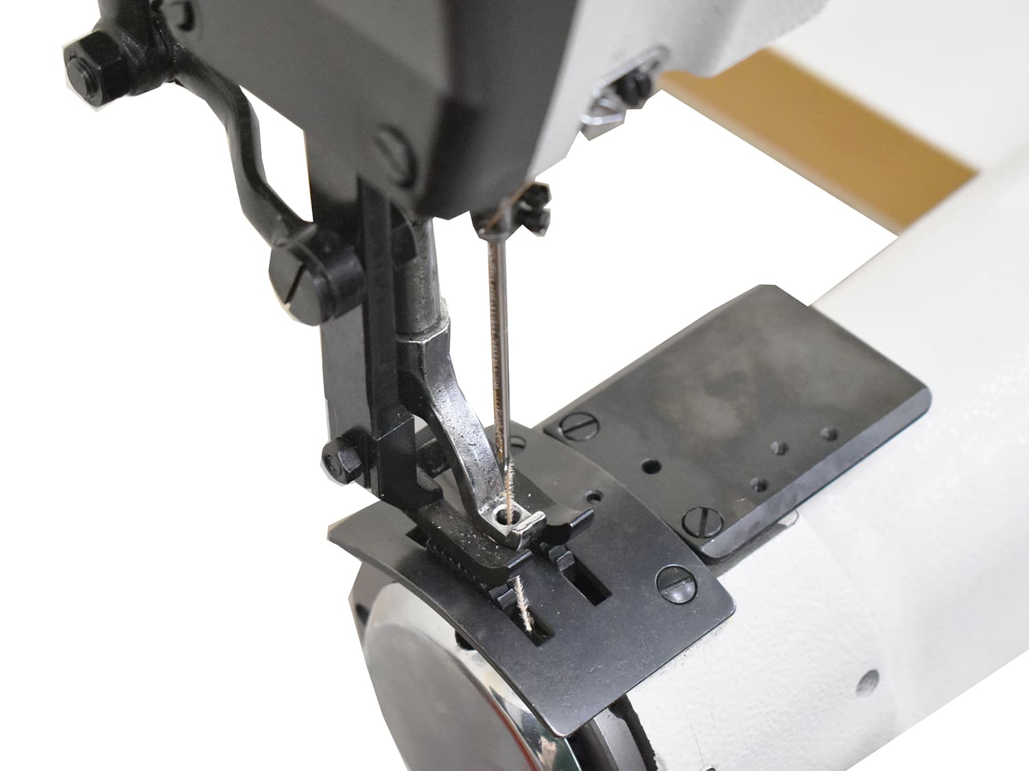 Промышленная швейная машина для сверхтяжелых материалов Aurora A-460