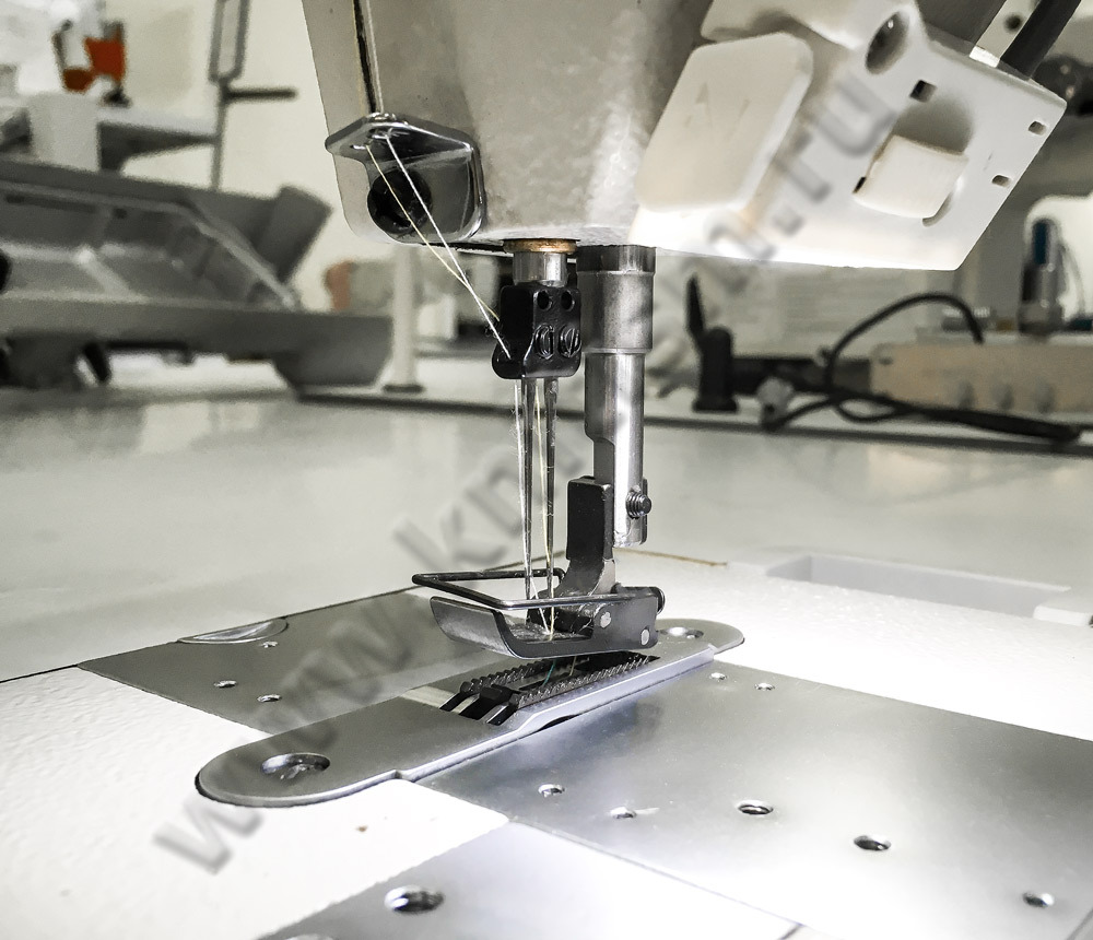 Промышленная швейная машина цепного с стежка иглами тандем AURORA A-482D с прямым приводом