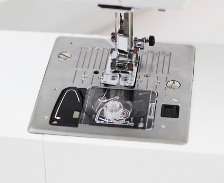 Швейно-вышивальная машина Aurora Style 800