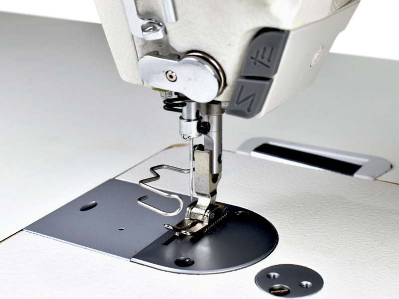 Прямострочная промышленная швейная машина с автоматикой Aurora H5-H