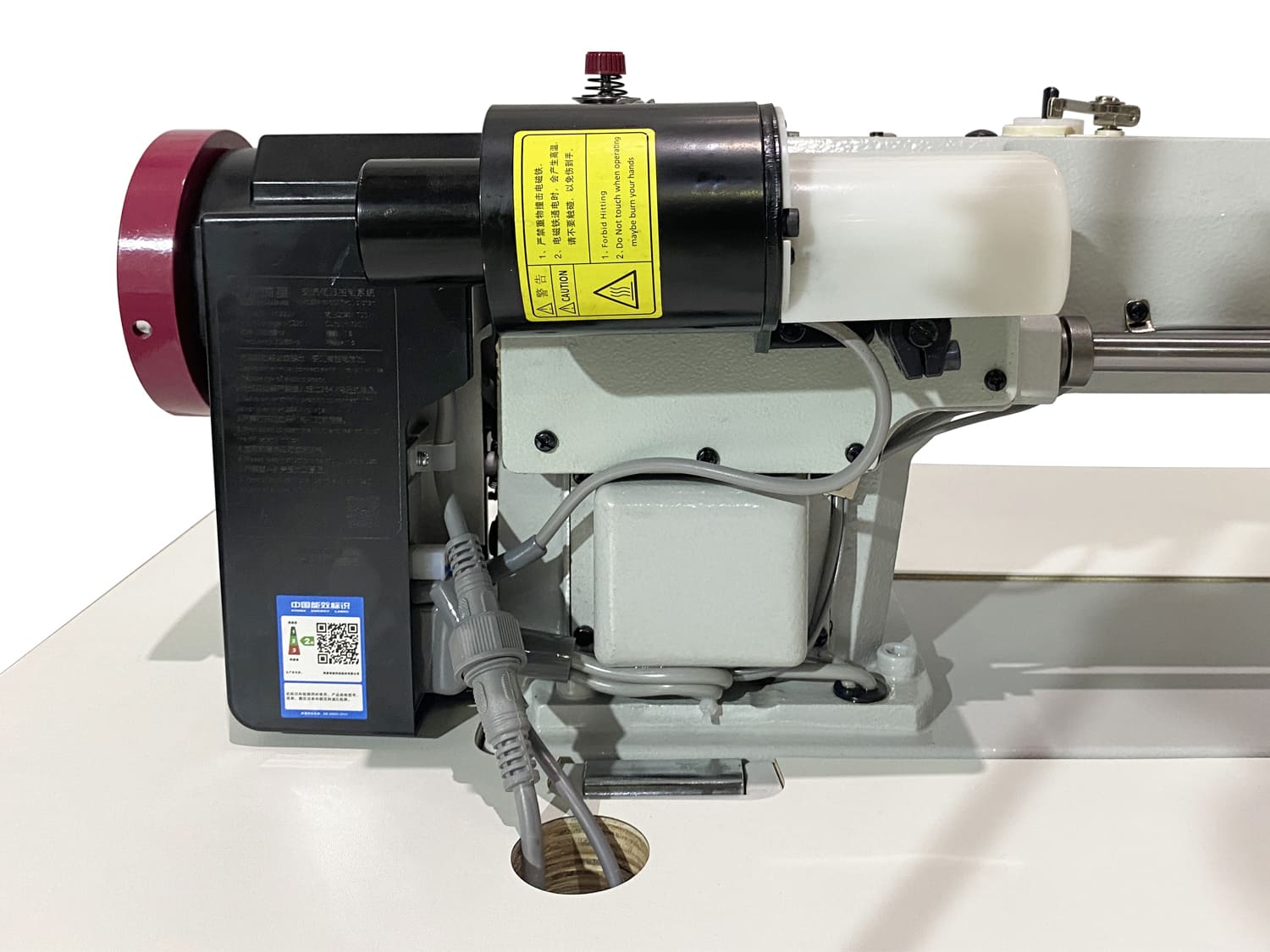 Промышленная длиннорукавная швейная машина с шагающей лапкой и увеличенным вылетом рукава Aurora A-0302-850 (автоматические функции)