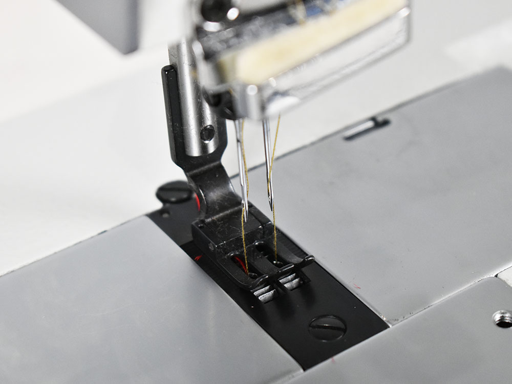 Промышленная швейная машина AURORA A-872DN-05 с прямым приводом