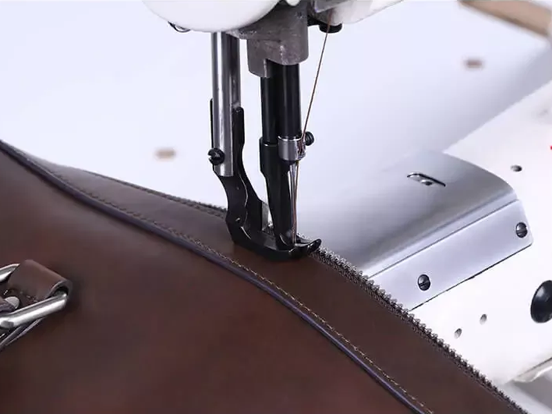 Рукавная швейная машина AURORA A-1341B-7 (Автоматические функции)