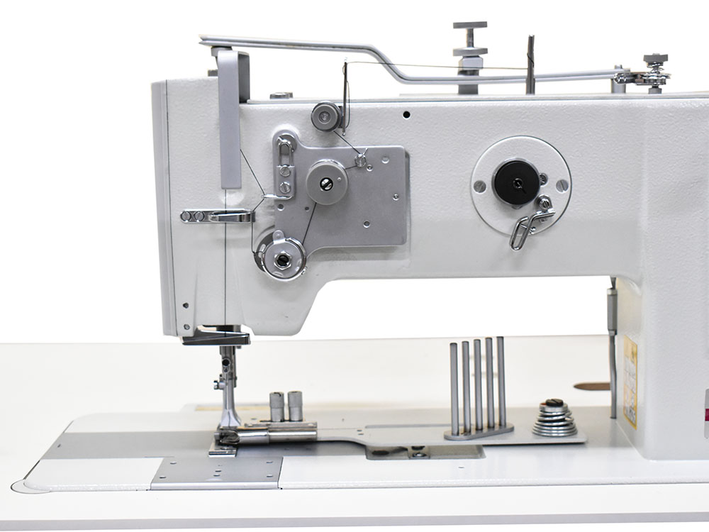 Прямострочная швейная машина с тройным продвижением для окантовки тяжелых материалов Aurora A-267-373-LG