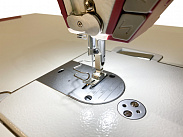 Прямострочная промышленная швейная машина Aurora S5 для легких и средних материалов (дизайнерские строчки, прямой привод, позиционер иглы, обрезка и закрепка нити)