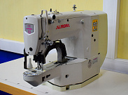 Автоматизированное решение для пришивания этикетки на базе закрепочной машины AURORA A-1908 (прямой привод)