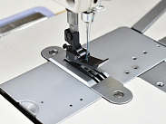 Промышленная швейная машина цепного стежка AURORA A-481D с прямым приводом
